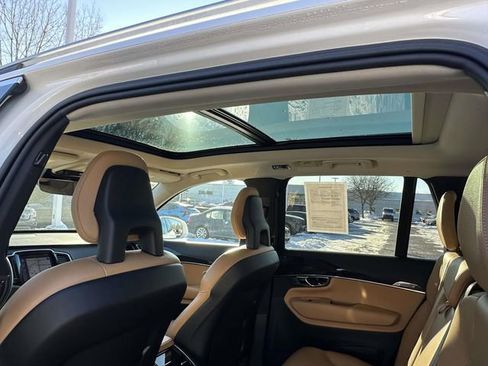 Used 2016 Volvo XC90 T6 Momentum image 22
