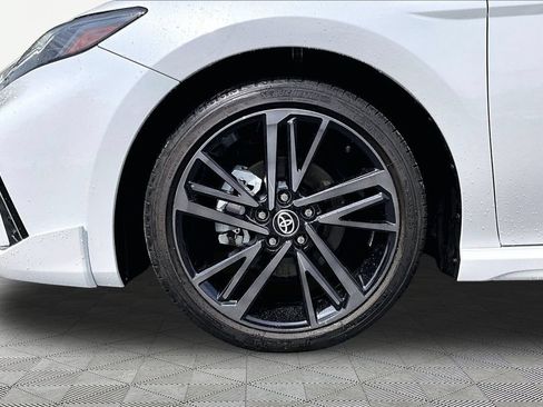 Used 2025 Toyota Camry XSE FWD image 25
