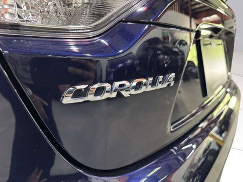 Used 2023 Toyota Corolla LE w/ Carpet Mat Package (TMS) FWD image 17