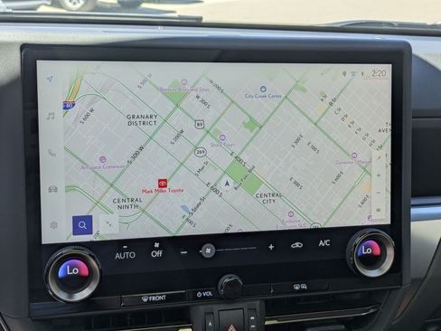Used 2024 Lexus GX 550 w/ Accessory Package (2T) AWD/4WD image 22