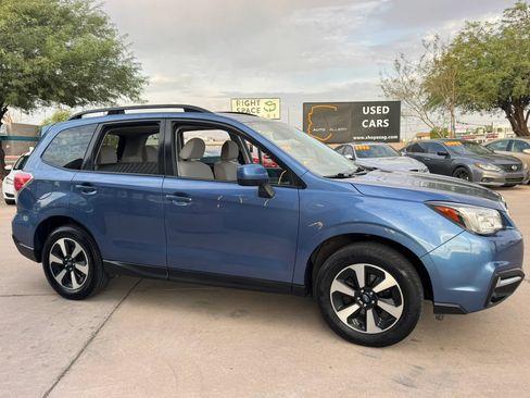 Used 2017 Subaru Forester 2.5i Premium w/ All-Weather Package AWD/4WD image 5