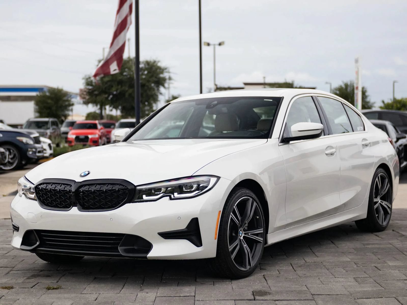 Used 2021 BMW 330i Sedan w/ Convenience Package RWD image 6