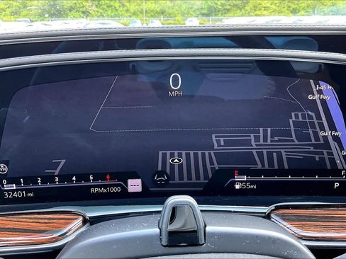 Used 2024 Cadillac Escalade Premium Luxury RWD image 24