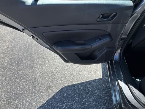 Used 2024 Nissan Altima 2.5 SV FWD image 21