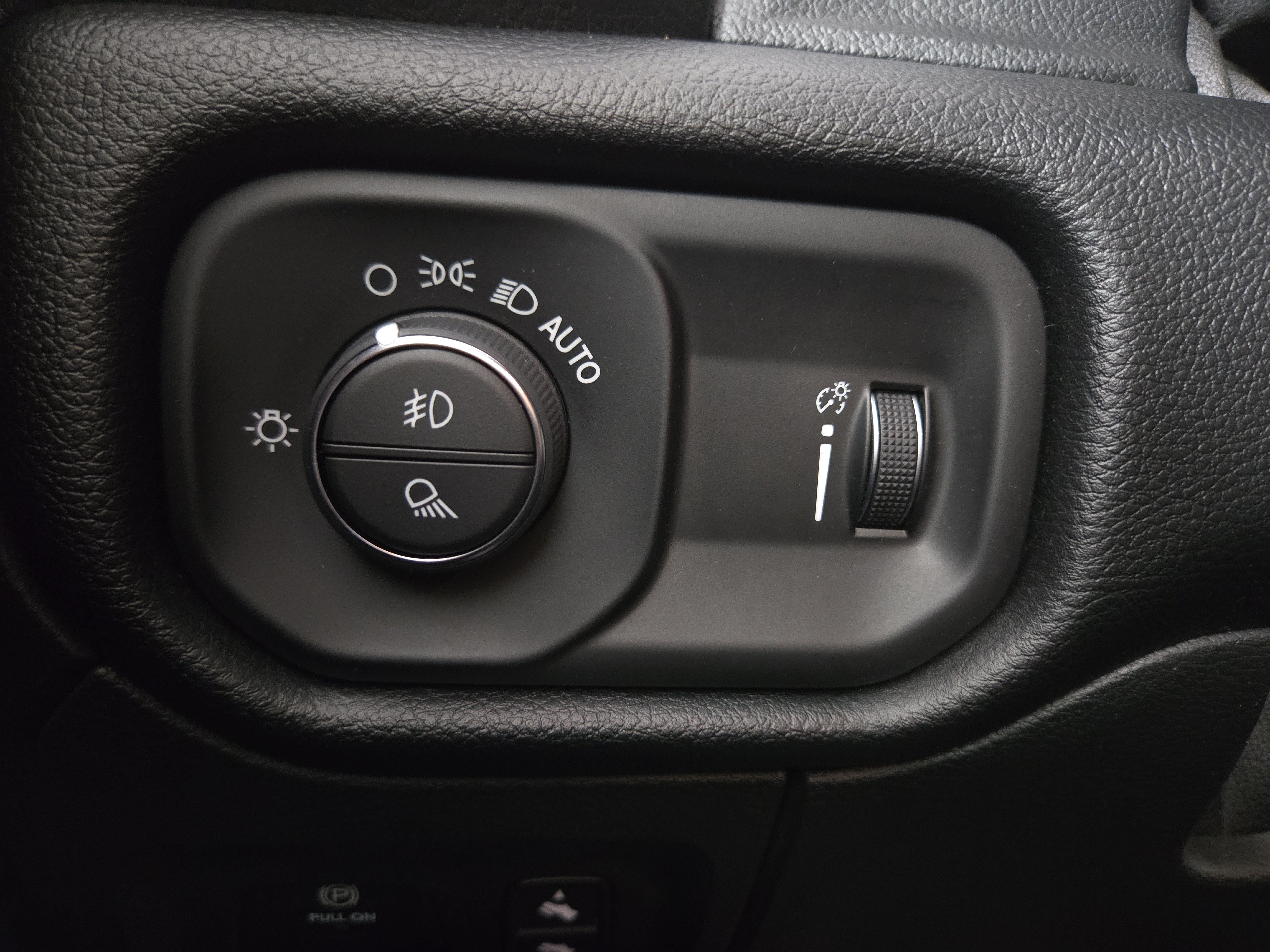 Used 2021 RAM 1500 Big Horn AWD/4WD image 23