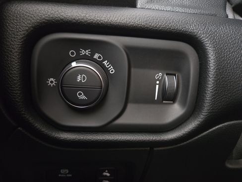 Used 2021 RAM 1500 Big Horn AWD/4WD image 23