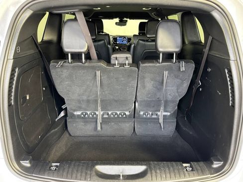 Certified 2024 Chrysler Pacifica Limited FWD image 31