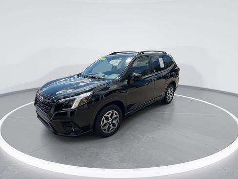 Used 2024 Subaru Forester Premium AWD/4WD image 4