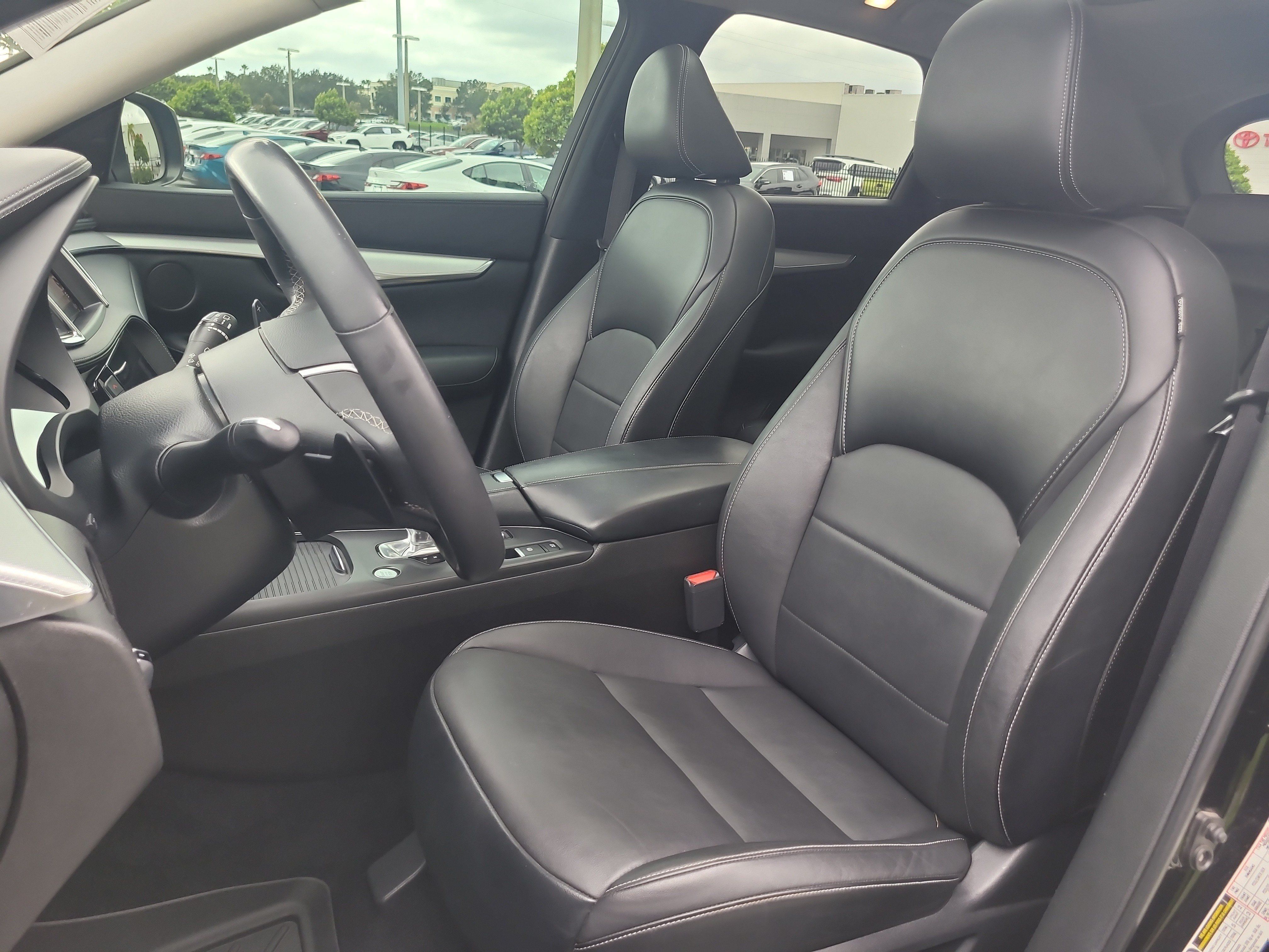 Used 2020 INFINITI QX50 Luxe w/ Navigation Package FWD image 21