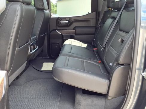 Used 2022 GMC Sierra 1500 Denali w/ Denali Premium Package AWD/4WD image 13