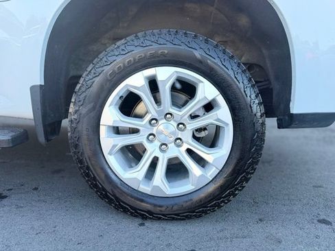 Used 2023 Chevrolet Silverado 1500 LTZ AWD/4WD image 27