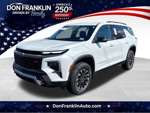 Used 2024 Chevrolet Traverse Z71 w/ LPO, Floor Liner Package AWD/4WD image 1