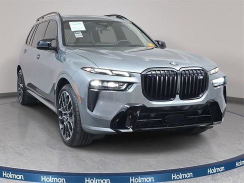 Used 2023 BMW X7 M60i w/ Executive Package image 3