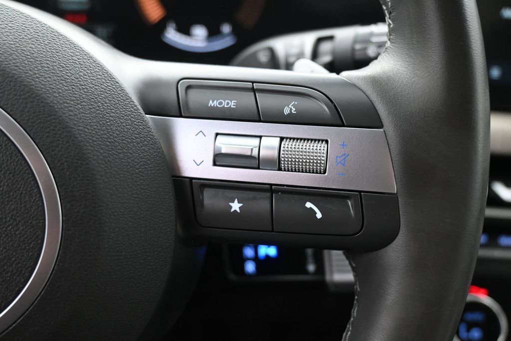 Used 2025 Hyundai Sonata SEL FWD image 14