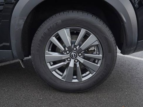 Used 2023 Nissan Pathfinder SV image 41