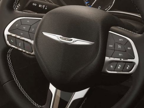 New 2026 Chrysler Pacifica Select image 23