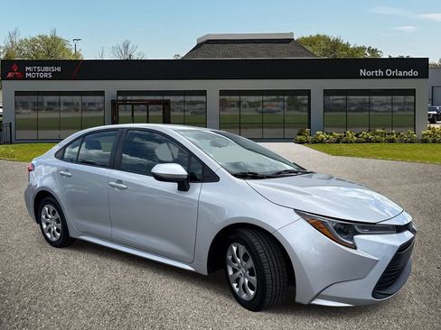 Used 2024 Toyota Corolla LE FWD image 7
