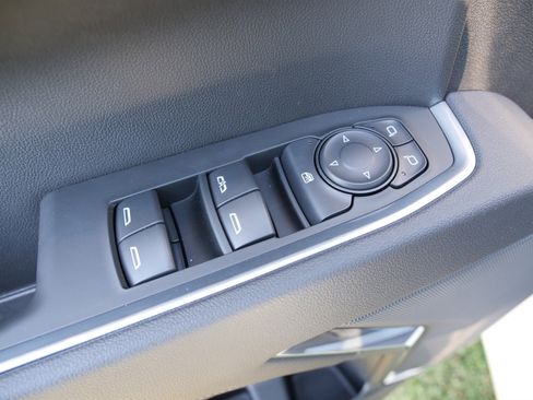 New 2025 Chevrolet Silverado 1500 LT w/ Z71 Off-Road Package image 18