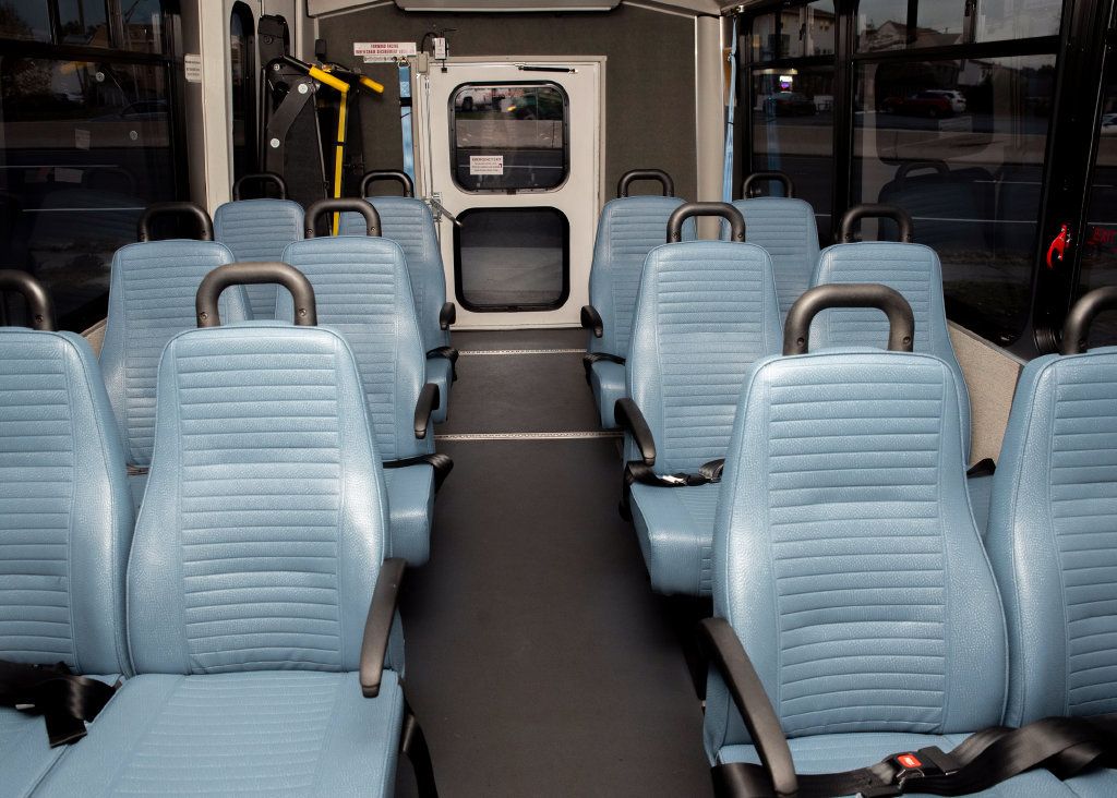 Used 2014 Ford E-350 and Econoline 350 Super Duty RWD image 17
