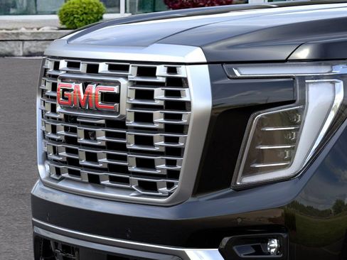 New 2026 GMC Yukon XL Denali w/ Denali Reserve Package image 37