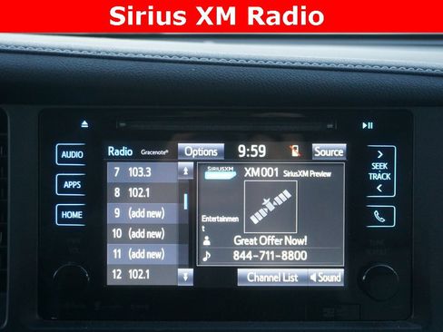 Used 2017 Toyota Sienna XLE image 11