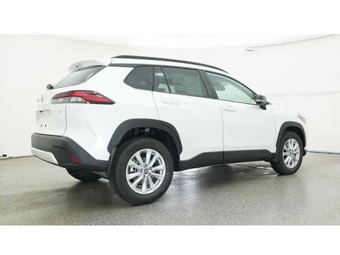 New 2026 Toyota Corolla Cross LE image 25