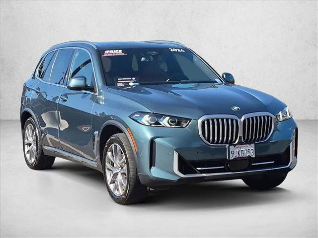 Certified 2024 BMW X5 xDrive40i w/ Premium Package AWD/4WD image 3