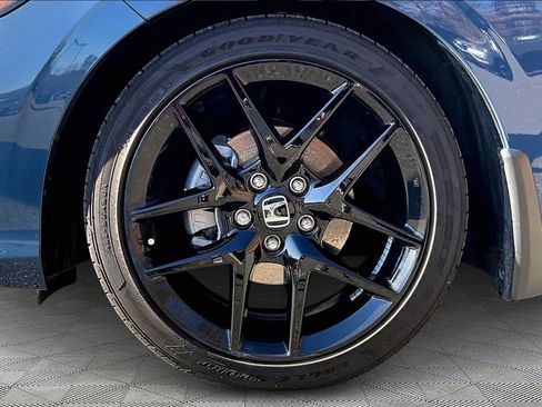 Used 2025 Honda Civic Sport image 23