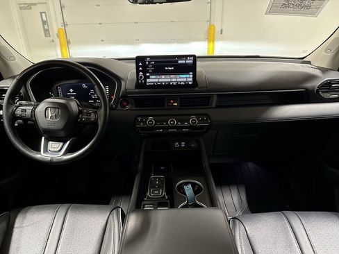 Used 2023 Honda Pilot Elite image 10