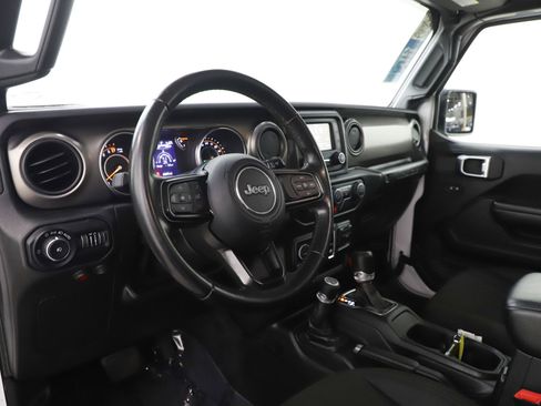 Used 2020 Jeep Wrangler Sport AWD/4WD image 19