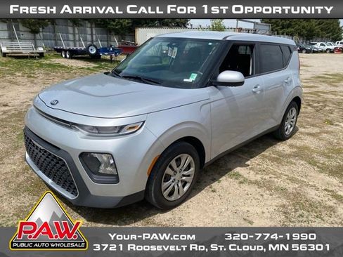 Used 2020 Kia Soul LX FWD image 4