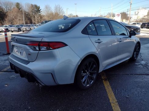 Used 2024 Toyota Corolla SE image 7