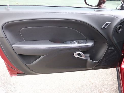 Used 2021 Dodge Challenger R/T Scat Pack w/ T/A Package image 21