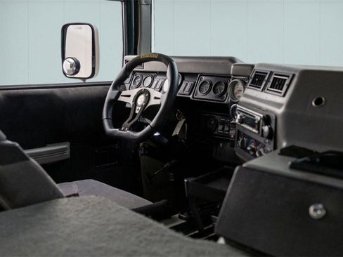 Used 1996 HUMMER H1 4-Door Hard Top image 29