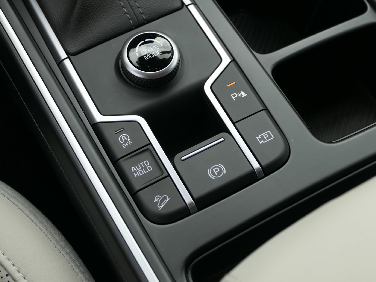 Certified 2026 Kia Sorento S FWD image 21