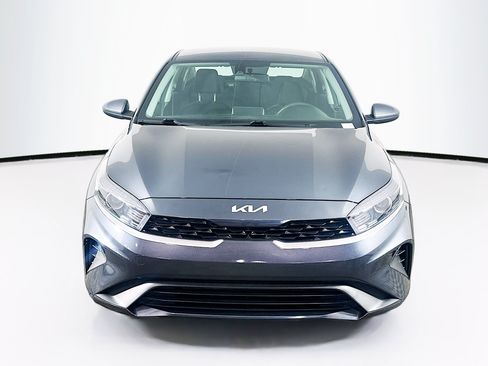 Used 2023 Kia Forte LXS FWD image 2