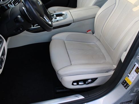 Used 2018 BMW 750i xDrive image 20