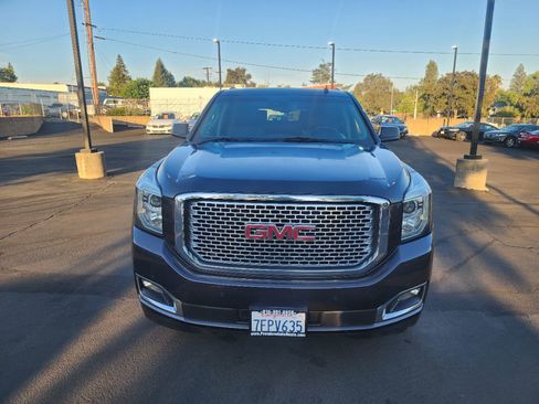 Used 2015 GMC Yukon XL Denali w/ Touring Package image 8