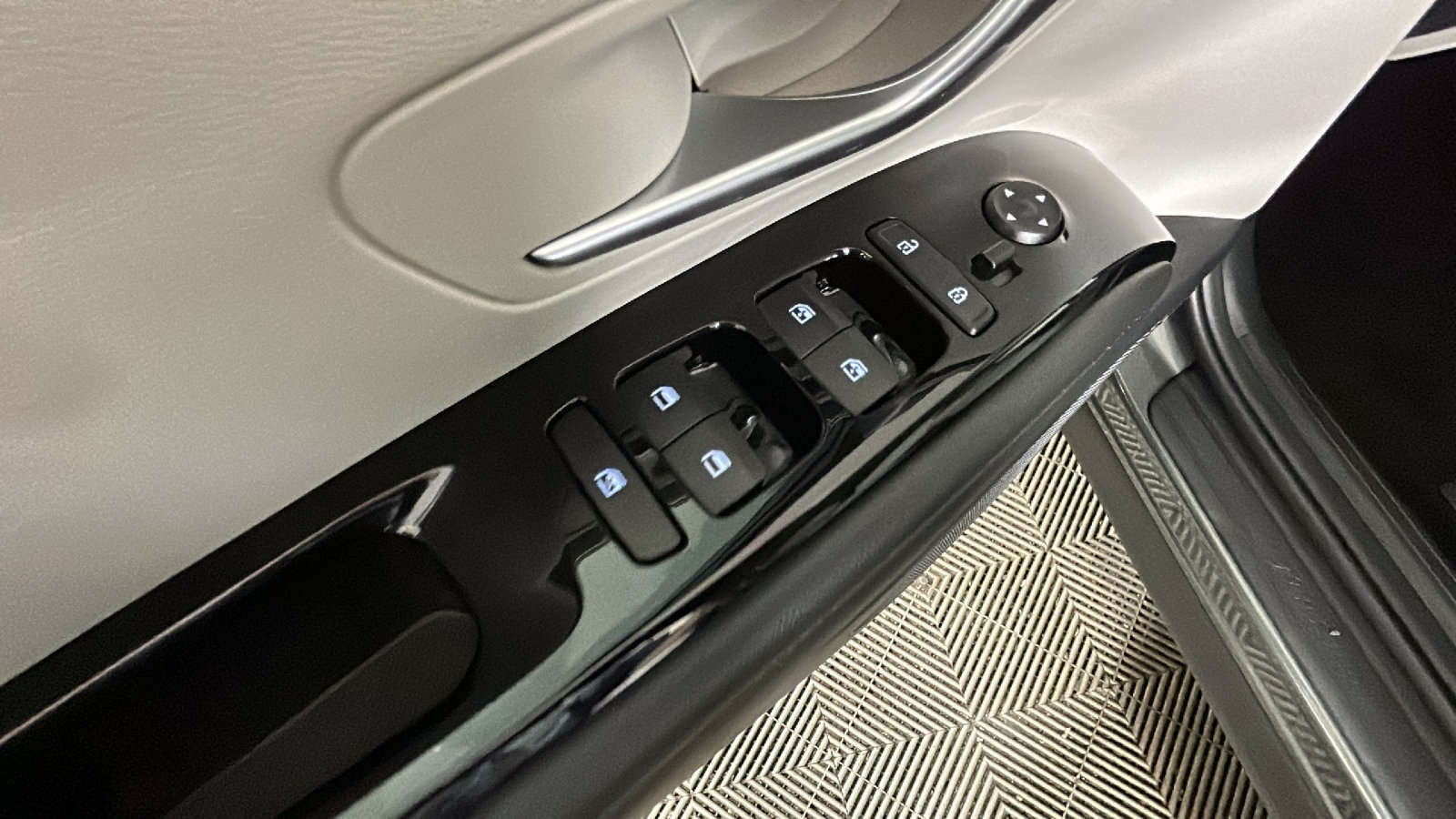 Certified 2022 Hyundai Tucson Limited AWD/4WD image 14