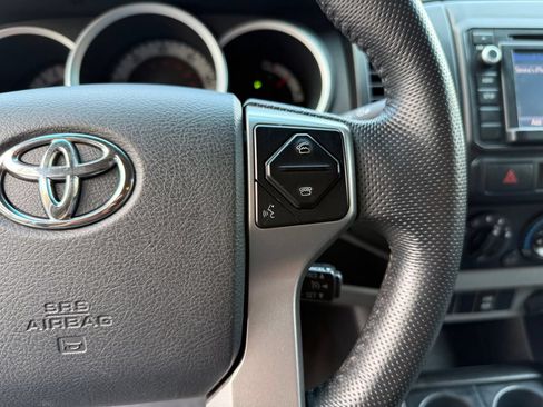 Used 2015 Toyota Tacoma 4x4 Access Cab w/ Convenience Package image 21