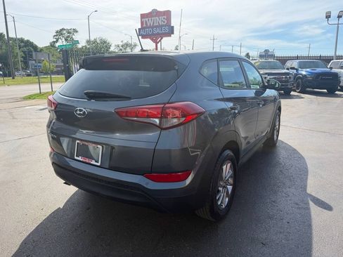 Used 2017 Hyundai Tucson SE FWD image 5