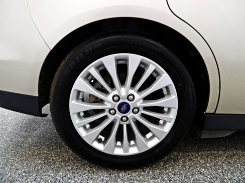 Used 2017 Ford C-MAX SE FWD image 25