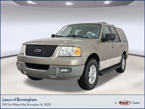 Used 2003 Ford Expedition XLT image 1