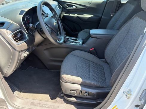 Used 2023 Chevrolet Equinox LT AWD/4WD image 9