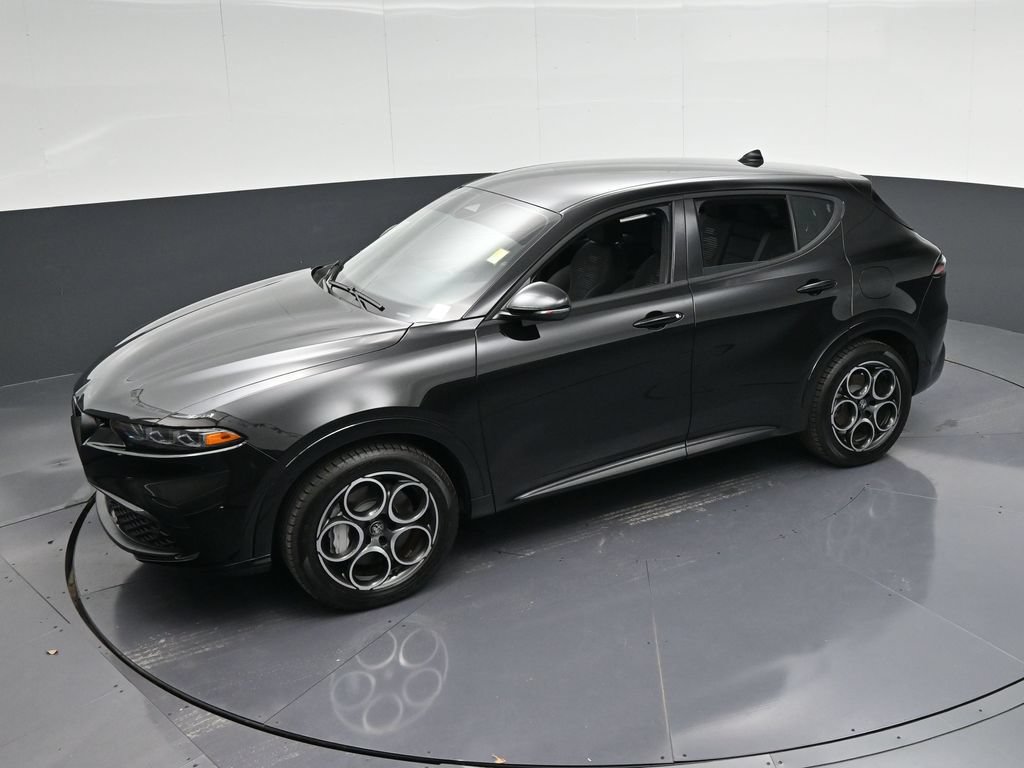 Used 2025 Alfa Romeo Tonale AWD/4WD image 30
