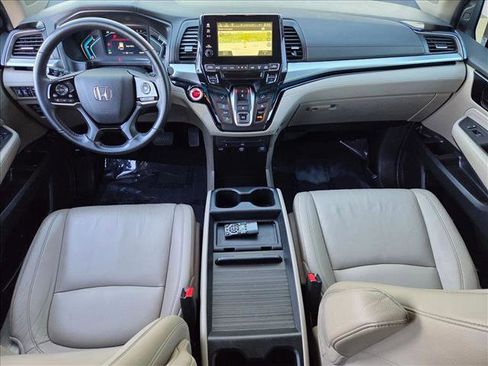 Used 2024 Honda Odyssey Touring image 18