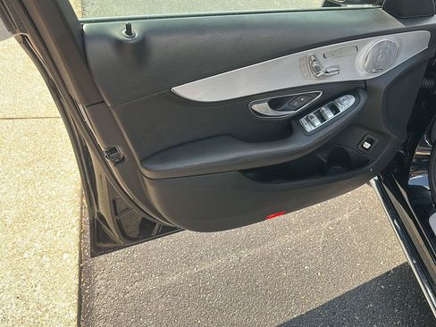 Used 2015 Mercedes-Benz C 300 4MATIC Sedan image 19