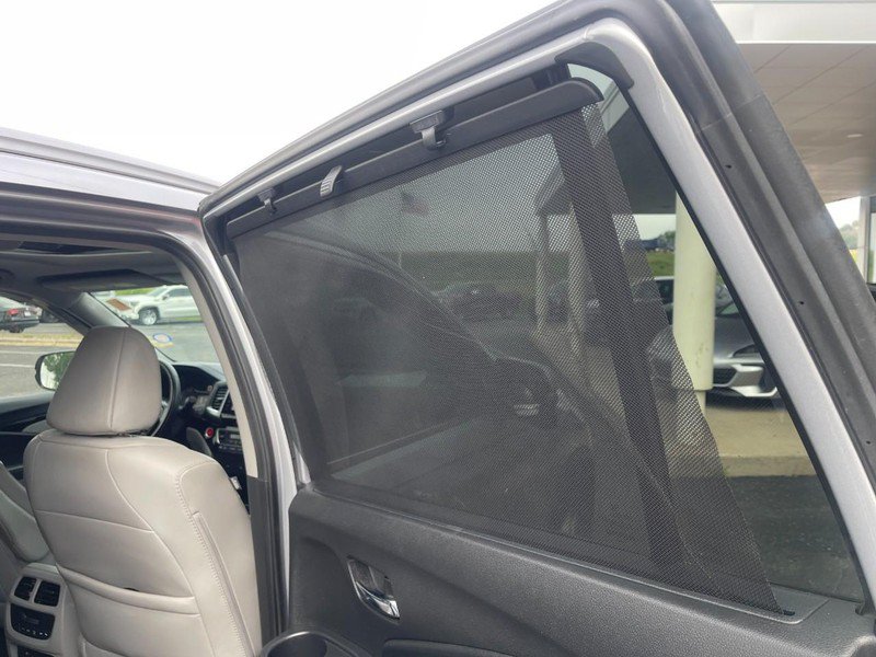 Used 2018 Honda Pilot Touring image 18