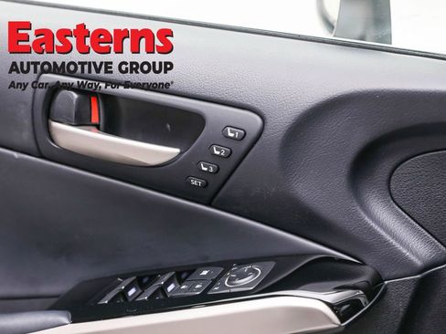 Used 2018 Lexus IS 300 AWD w/ Comfort Package image 22