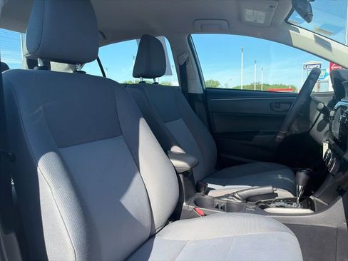 Used 2016 Toyota Corolla L FWD image 13